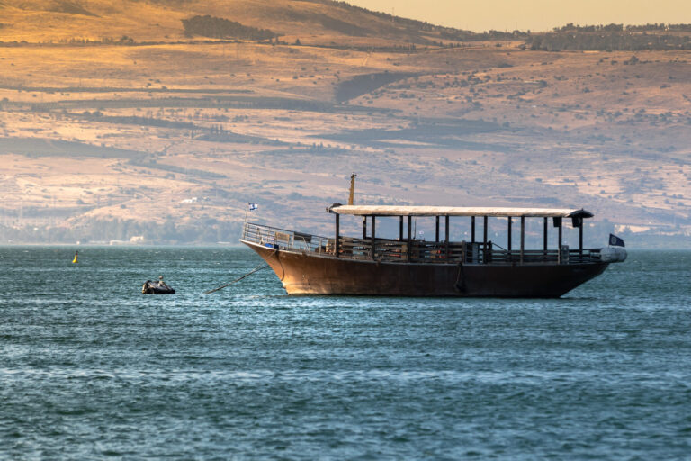 Embarcação no Mar da Galileia
